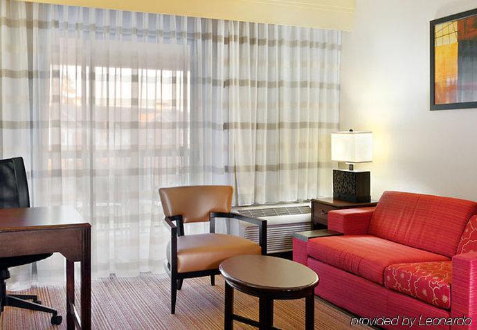 Готель Courtyard By Marriott Houston Northwest Екстер'єр фото